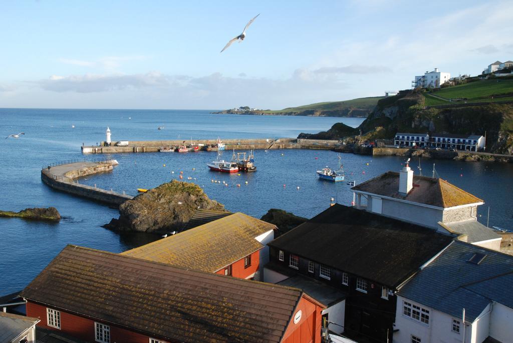 Trevalsa Court Hotel Mevagissey Bagian luar foto